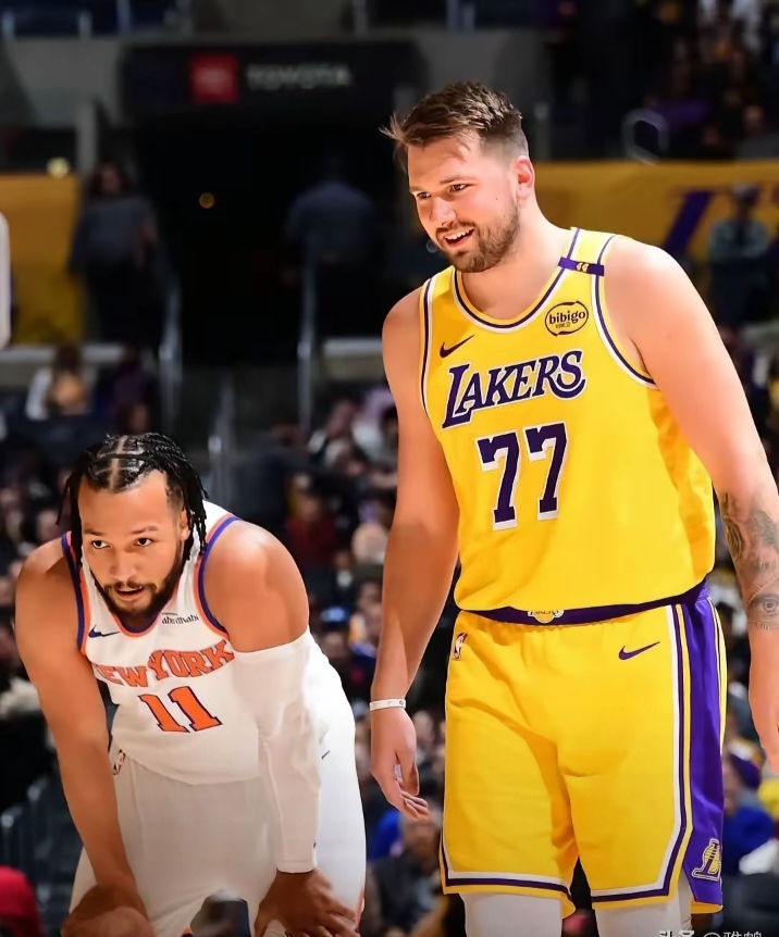 星空娱乐包含纽约尼克斯训练开放日，加时末段刷新队史纪录引欢呼，德甲在即，球队文化再被提及的词条